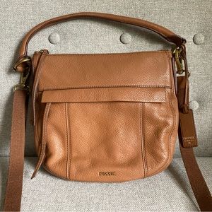 Leather Fossil purse with crossbody and shoulder strap